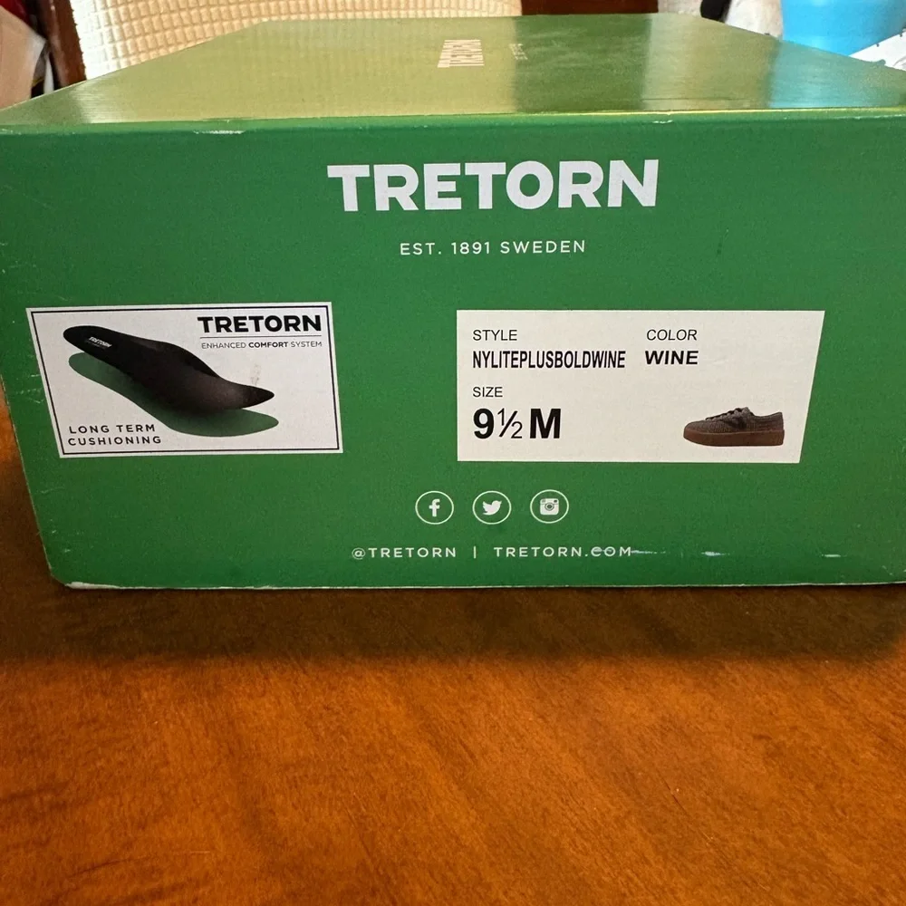 Tretorn Nylite Plus Bold Wine Canvas Sneaker - Picture 4 of 4